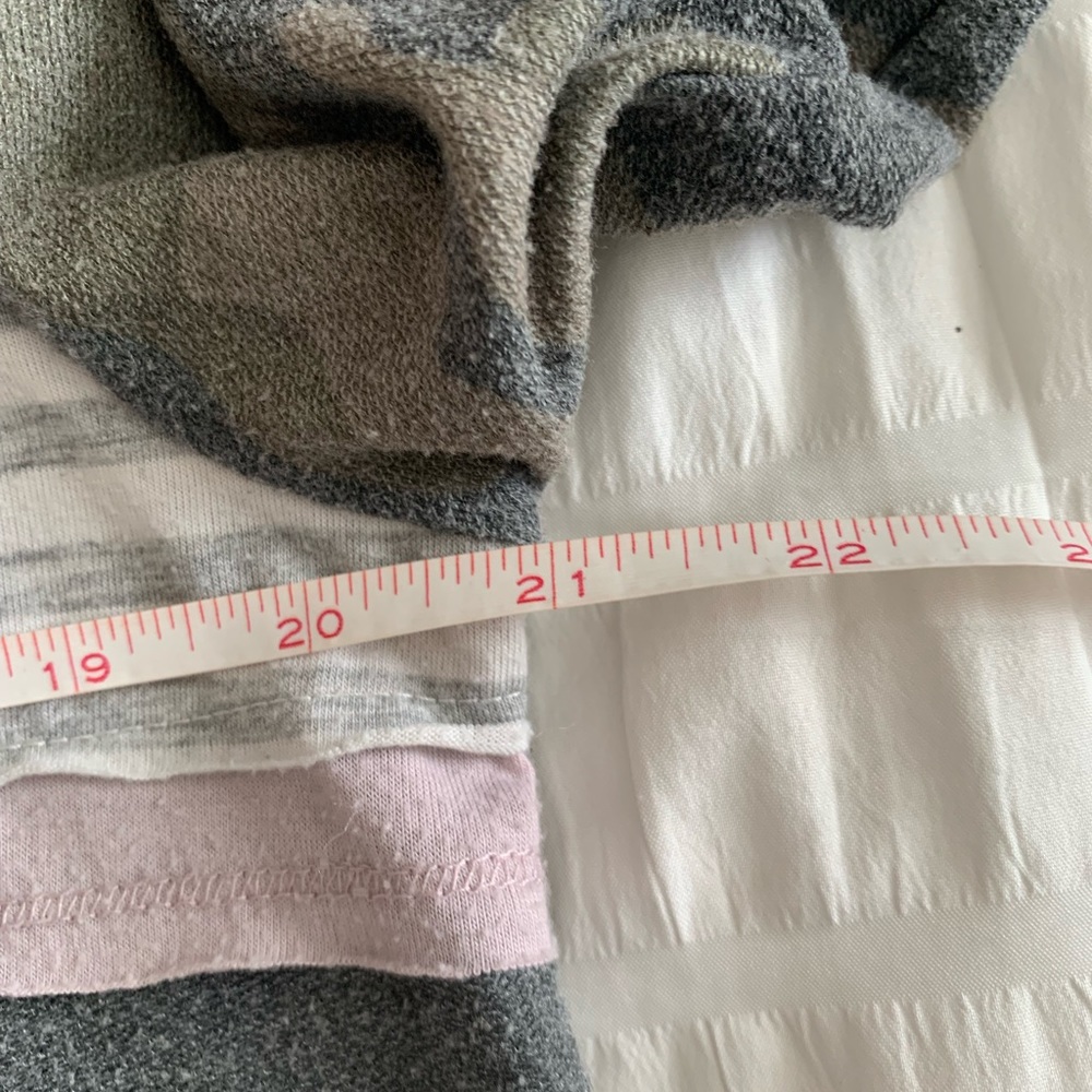 Maurice’s Camo Crew Neck - Picture 11 of 14